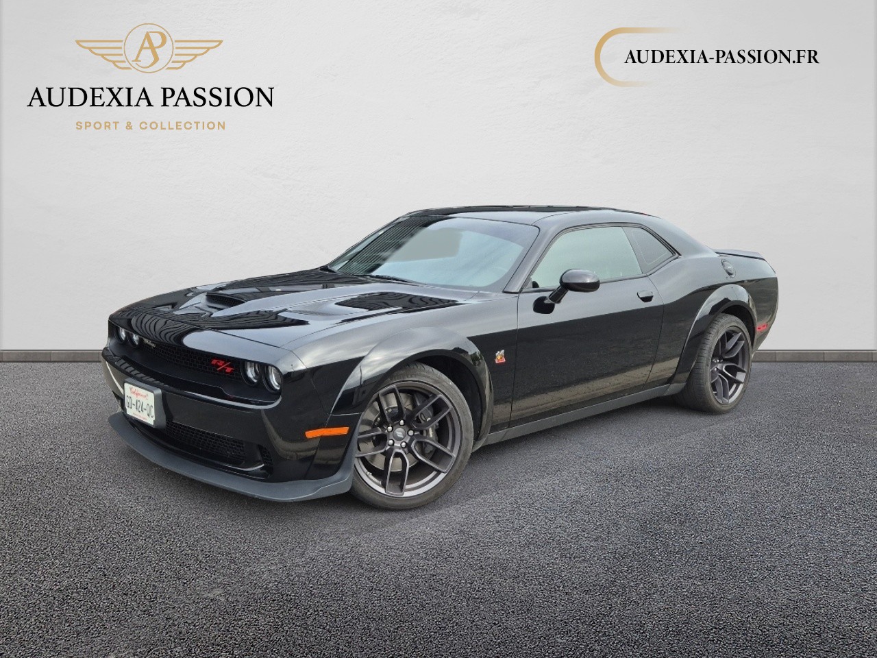 DODGE challenger