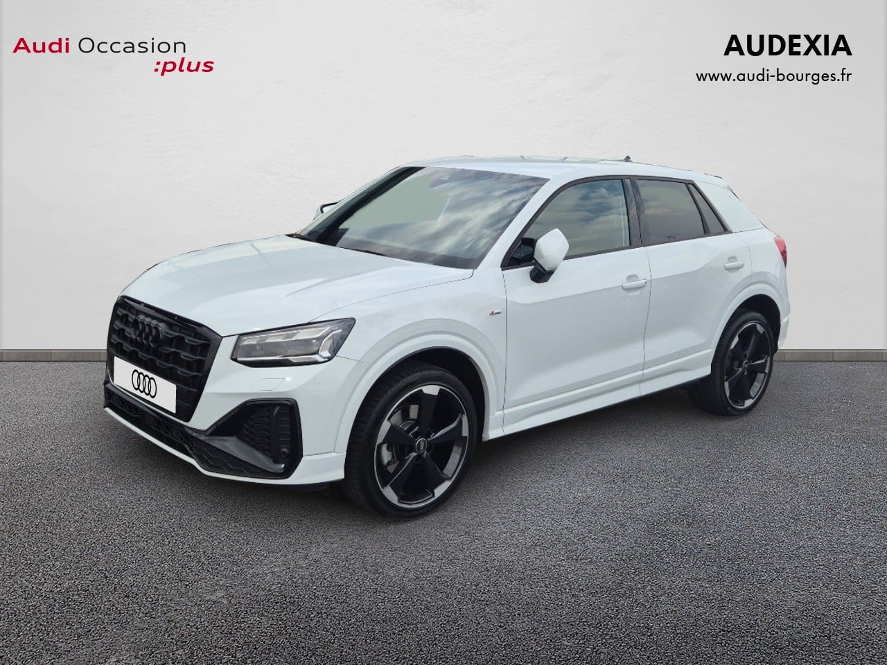 AUDI Q2